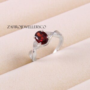 Handmade Gemstone, Oval Garnet Ring: Sterling Silver January Birthstone