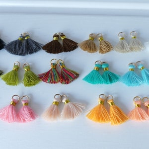 2 mini tassels approx. 18 mm 18 colors to choose from