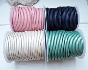 Cinturino in pelle da 1 m largo 3 mm