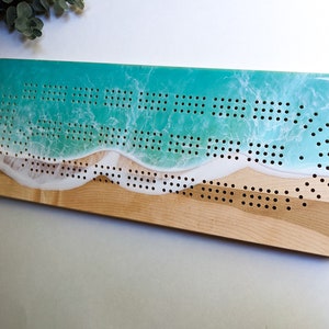 Personalized Cribbage Board 3 player - Canadian maple with beach wave. Epoxy resin - Includes metal pegs for 3 Tracks | Ocean Wave theme