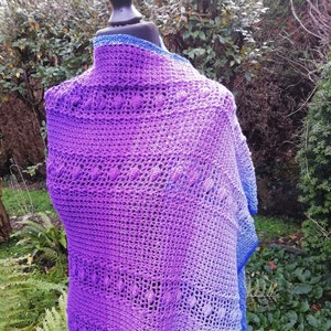Cockleshell Wrap, crochet pattern, pdf pattern, shawl crochet pattern, shoulder wrap, lacy crochet scarf, ruana wrap, large scarf