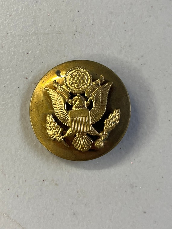 WWII Brass US Military Army Hat Pin Badge with Eag