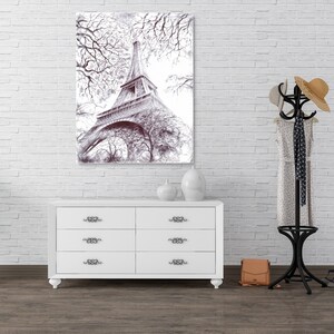 INTALENCE ART Stampa Su Tela Parigi Torre Eiffel - Ragazza Rosa Glamour, Quadro Moderno 61x81 Cm, Decorazione Da Parete Per Camera Da Letto