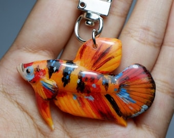 Llavero personalizado de pez betta, amuleto conmemorativo de arcilla polimérica para mascotas, recuerdo personalizado para acuario.