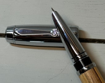 WOW - An Arete Fountain Pen made of Olive Wood with Chrome trim