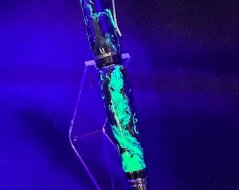The Glow Cigar Pen - Made of Home-cast Fluorescent Acrylic