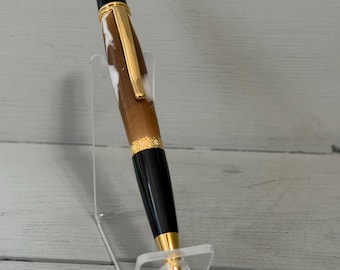 Caramel & Cream - Wall St II Pen made of Home-cast Acrylic
