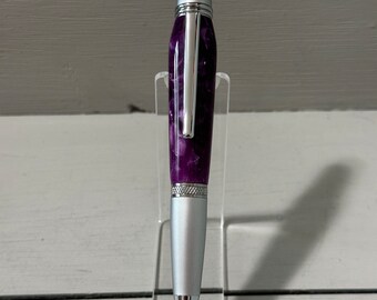 The PERFECTLY PURPLE - A Handcrafted Acrylic Wall St. II Pen