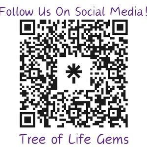 Puede incluir: C&oacute;digo QR en blanco y negro con el texto "Follow Us On Social Media!" en la parte superior y "Tree of Life Gems" en la parte inferior.
