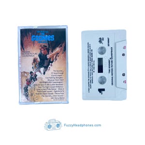 The Goonies Soundtrack Cassette Tape (1985) Cyndi Lauper, Bangles, REO Speedwagon - Tested & Guaranteed