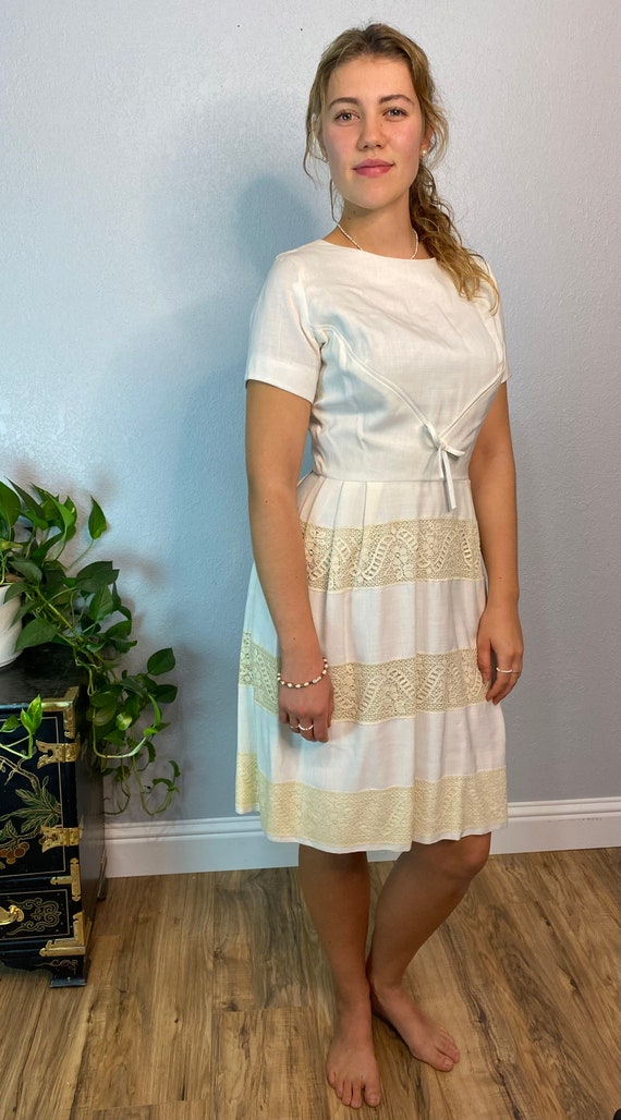 Linen and Lace 1950s Day Dress Teri Junior by Jerry Miller of California, Inc. View 3