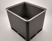 1:14 Scale Plastic Pallet Bin (Set of 2) Miniature Stackable Pallet Container
