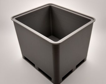 1:14 Scale Plastic Pallet Bin (Set of 2) Miniature Stackable Pallet Container