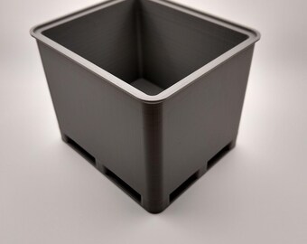 1:14 Scale Plastic Pallet Bin (Set of 2) Miniature Stackable Pallet Container