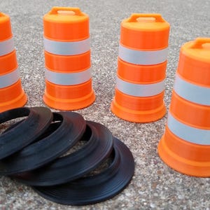 1:14 Scale Construction Barrels with DOT Reflective Tape | RC Truck Accessories | Tamiya & LESU Miniature Traffic Drums | (Set of 4)