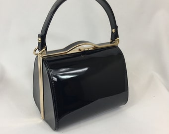 Classic Lilly Handbag in Black - Vintage Inspired