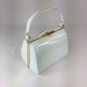 Klassische Handtasche ""Lilly"" in Weiß - Vintage inspiriert."
