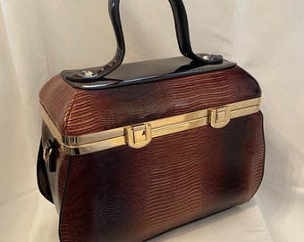 Classic Chloe-Anne Handbag in Walnut Red - Vintage Inspired