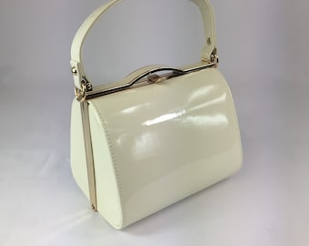 Classic Lilly Handbag in Cream - Vintage Inspired