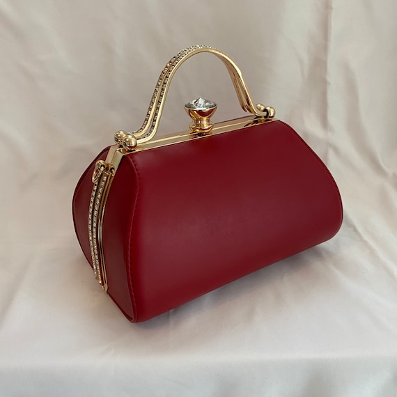 Classic Tia Handbag in Red Wine - Vintage Inspired
