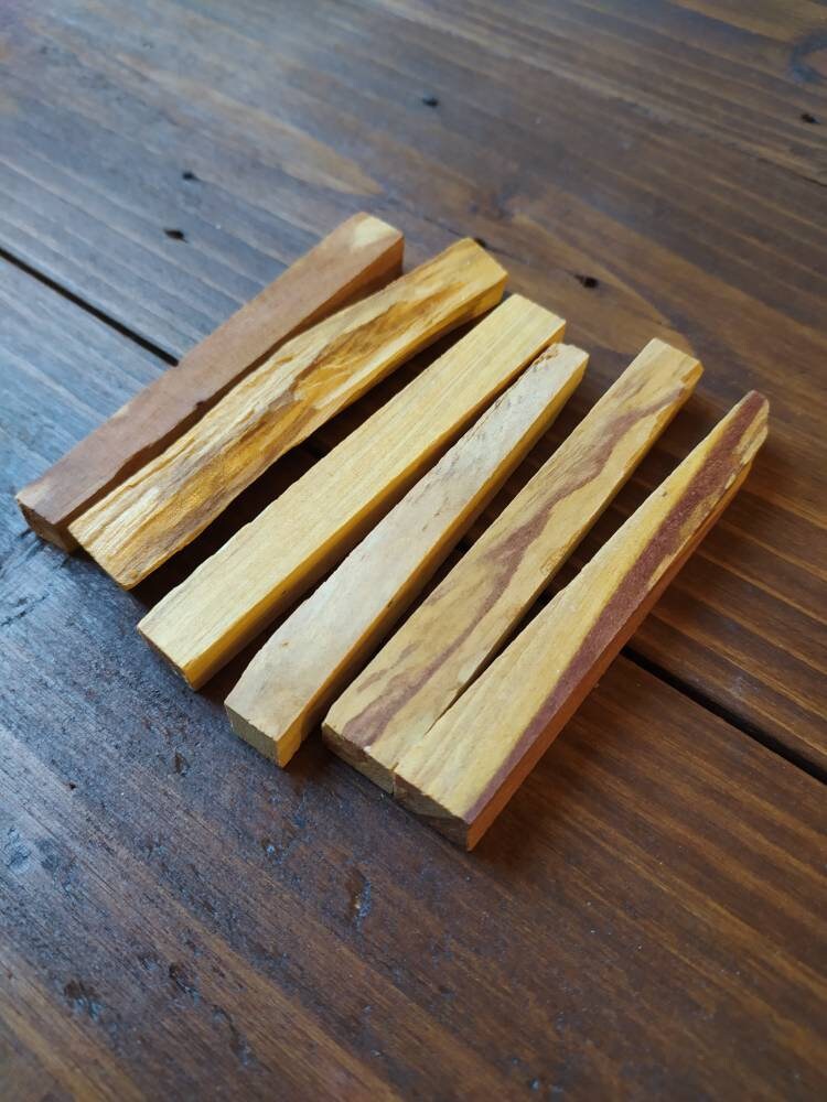 Palo Santo - Bois Sacré Purification Chamanisme Chasser Les Esprit Parfumé Rituel Sacré
