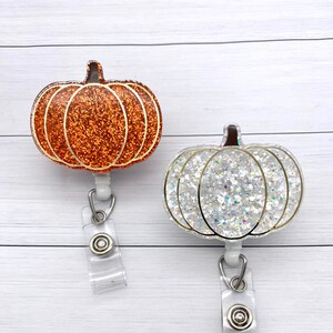 Porta credencial de calabaza, porta credencial de otoño, porta credencial de Acción de Gracias, credencial de Halloween, credencial de calabaza blanca