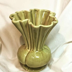 1930s Flower Vase - Etsy - Page 3