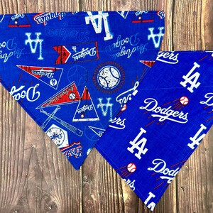Los Angeles Dodgers Over the Collar Reversible Pet Scarf