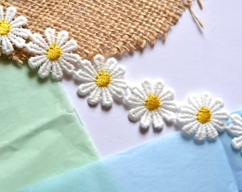 3 Styles to Choose Blue 3 Yard 25mm Daisy Sun Flower Decorating Lace Trims Ribbon Embroidered Applique Patches for Sewing and Art Craft Projects