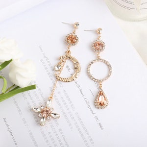 Asymmetrical Korean Statement Earrings, KPOP Idol Earrings, Drop Earrings