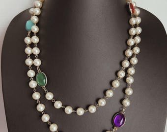 Vintage halsband med konstpärlor och glascabochon och kamé, Les Bernard osignerad