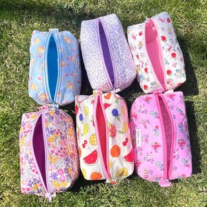 Trousses de maquillage - Trousses de beauté matelassées esthétiques faites main, petite trousse de voyage à fermeture éclair par Nature Gemz