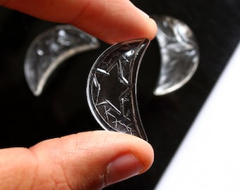 Clear Quartz Crescent Moon Carving, Natural Crystal Half Moon Pendant Supply