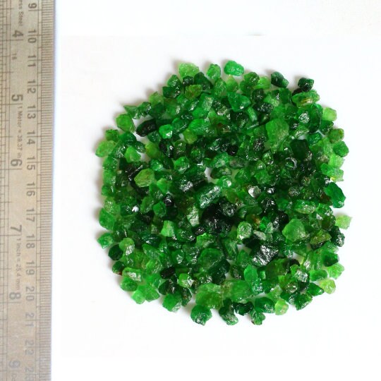 Lot De 7 Pierres Tsavorite (grenat Vert) Brut AAA+ - 102 Carats, Afrique Du Sud
