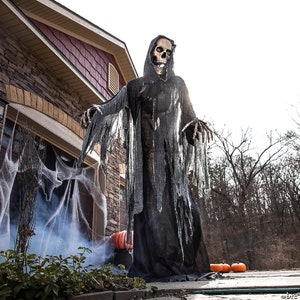 Halloween Animated Lifesize 10' Towering Reaper Prop - Etsy