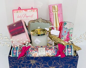 Custom Gift Basket Women - Thoughtful and Unique!