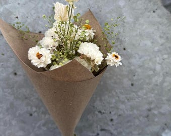 everlasting mini bouquets | dried flowers