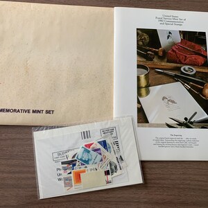 1980 U.S. Commemorative Year Set collection of 34 stamps incl. Airmails Mint