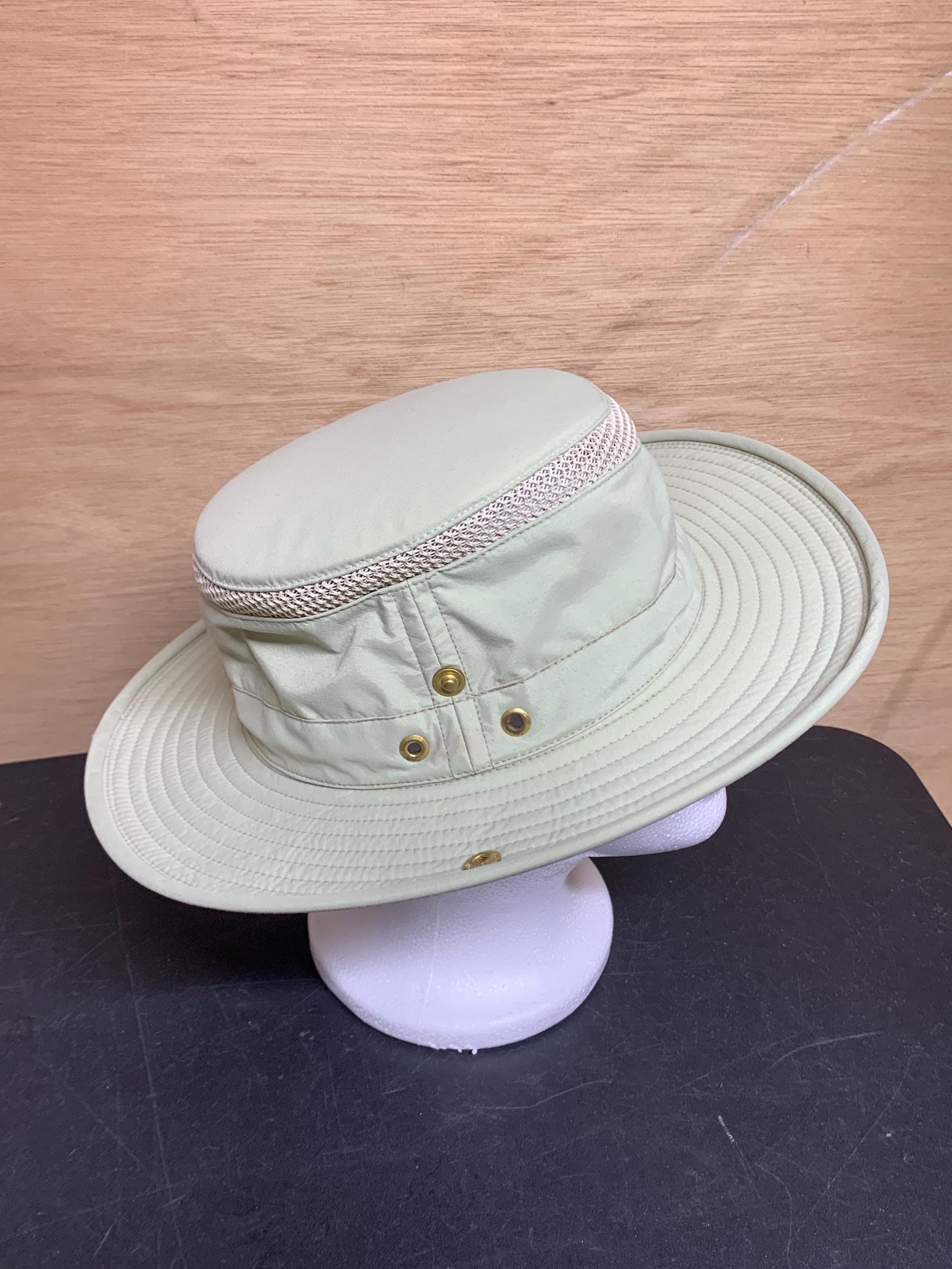 Tilley Endurables Hat Men 7 3/8 the Airflo Boonie Mesh Sun 