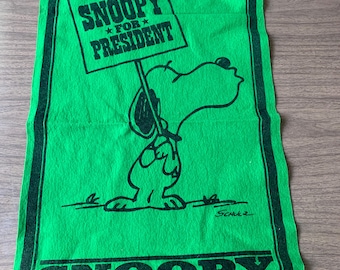Vintage 1967 Snoopy Peanuts Felt Banner Pennant Flag Curse You Red