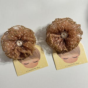 Haarschleife Haarschleife 2er Set Haarschleife Haarbommel Blume Haarschmuck Geschenk unter 20 Kinder Haarschleifen Mädchen Haargummis Scrunchiesg