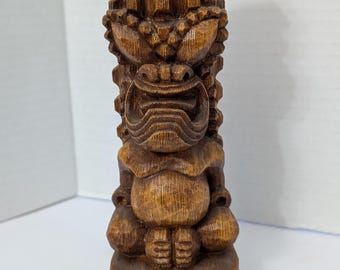 Figura Tiki Kahuna Akamai "Deus da Sabedoria" da HIP Originals Hawaii, vintage de 1972.