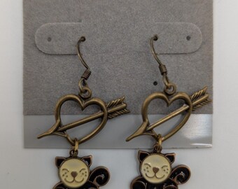 Vintage Whimsical Cupid Heart & Black Cat Dangle Earrings Bronze Tone