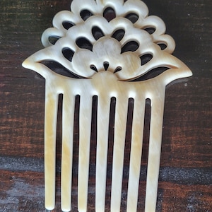 Carved Horn Lotus Hair Comb