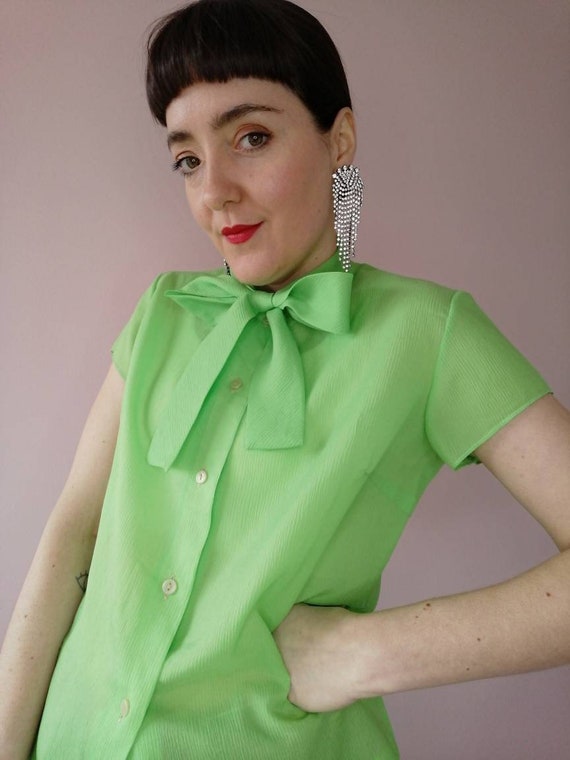 Vintage 90s Kelly Green Pussy Bow Blouse VTG Size… - image 2