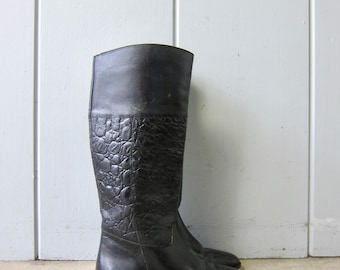 80s Tall Black Leather Boots: Vintage Croc-Textured Riding Booties