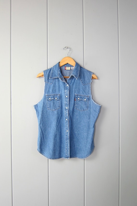 Levi's sleeveless shirt hotsell
