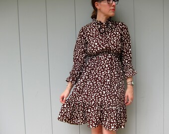 SALE 60s Mod Dress 1970s MEd Ascot Tie peacock Blue Go Go