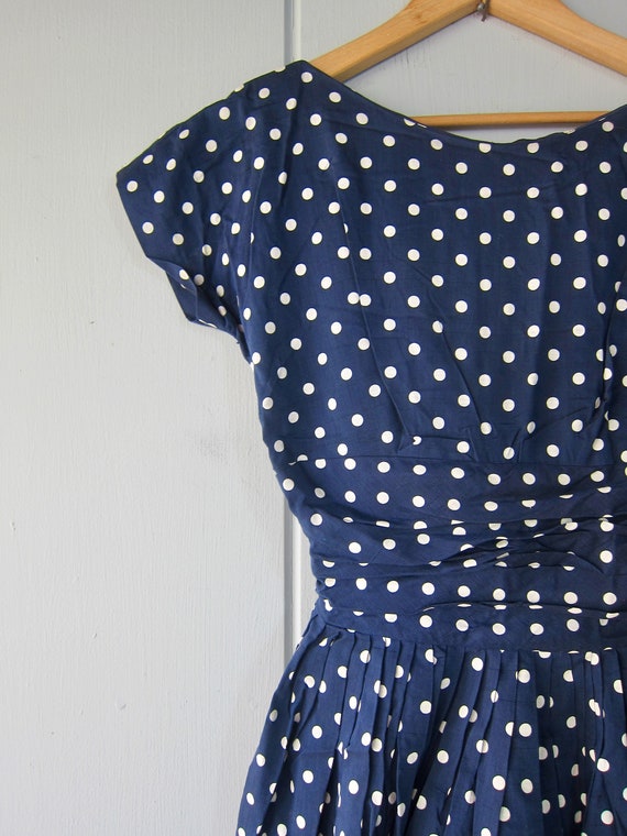 50s Blue White Polka Dot Day Dress | Vintage 1950… - image 4