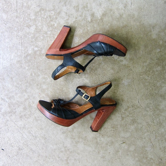 70s High Heel Leather Sandals | Wooden Heel Pumps